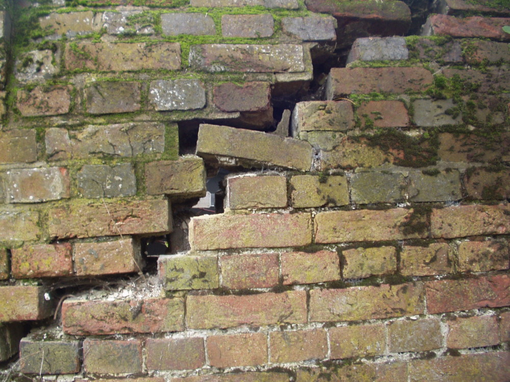 Boundary wall structural defect, party wall in Durrington, near Worthing, East Sussex
