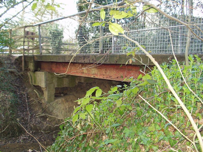 Bridge inspection in Hamstreet