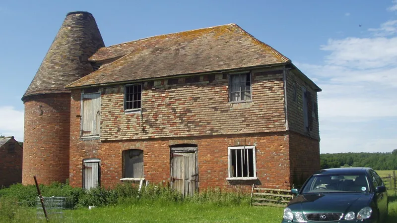 Survey of an unconverted oast in Kent